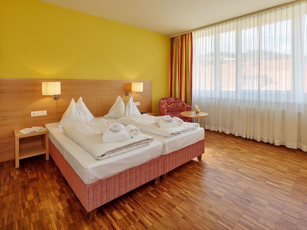 Lambrechterhof - Das Naturparkhotel ซังคท์ลัมเบร็คท์ ภายนอก รูปภาพ