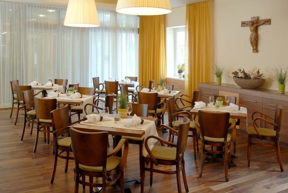 Lambrechterhof - Das Naturparkhotel ซังคท์ลัมเบร็คท์ ร้านอาหาร รูปภาพ