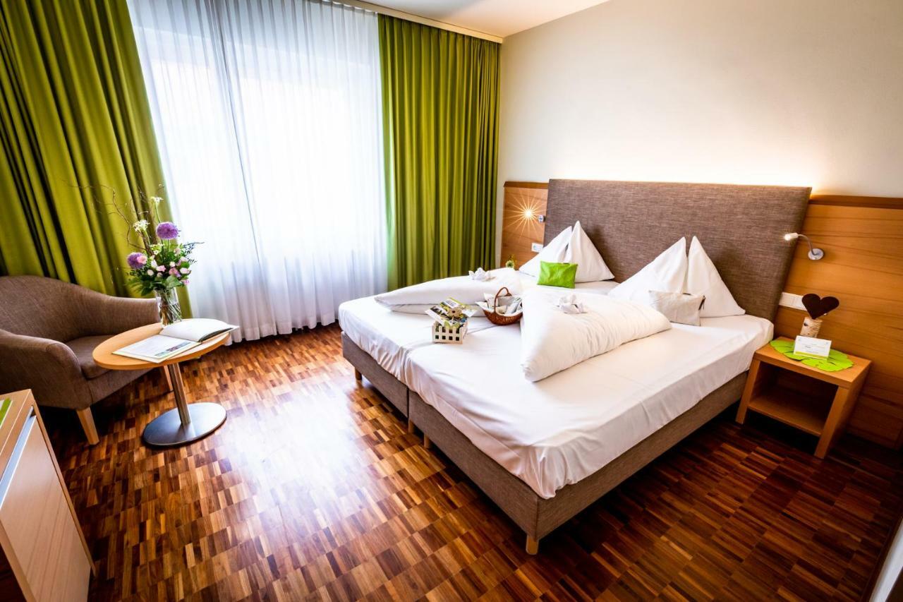 Lambrechterhof - Das Naturparkhotel ซังคท์ลัมเบร็คท์ ภายนอก รูปภาพ