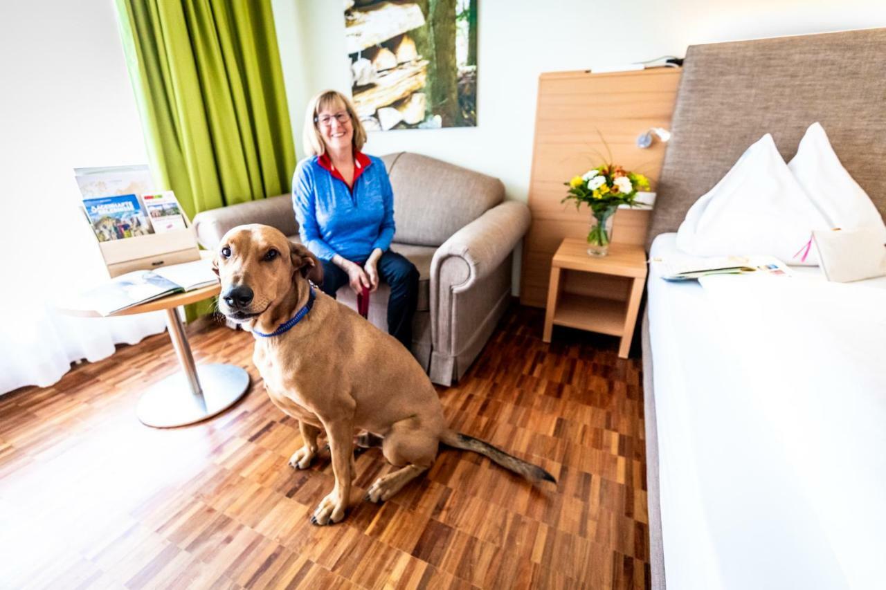 Lambrechterhof - Das Naturparkhotel ซังคท์ลัมเบร็คท์ ภายนอก รูปภาพ